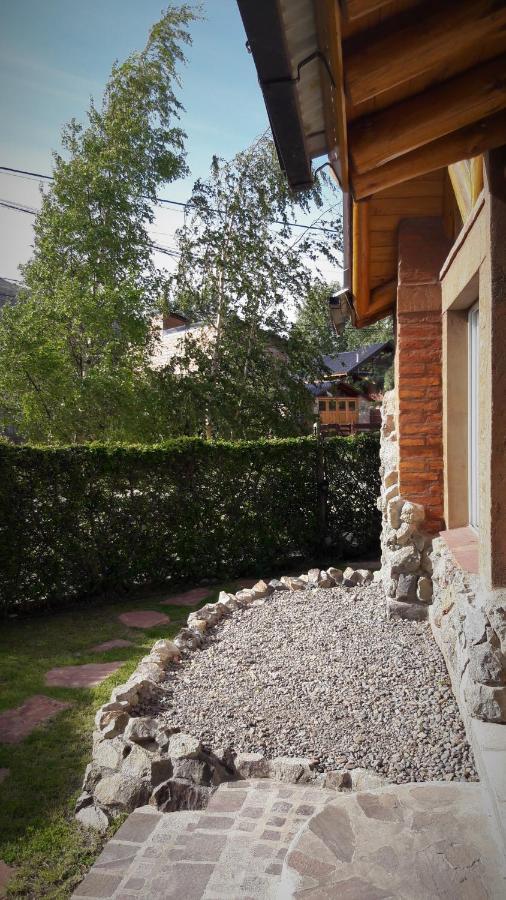 Cabanas Pyracantha Esquel Exterior foto